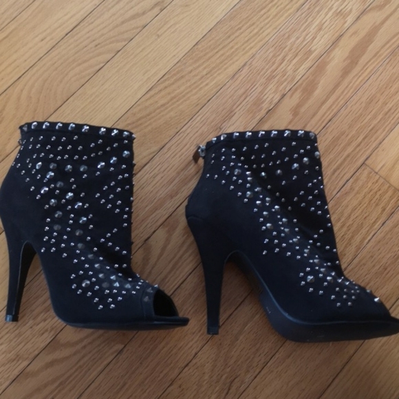 Studded peeptoe 2/50 💕 - Picture 7 of 7